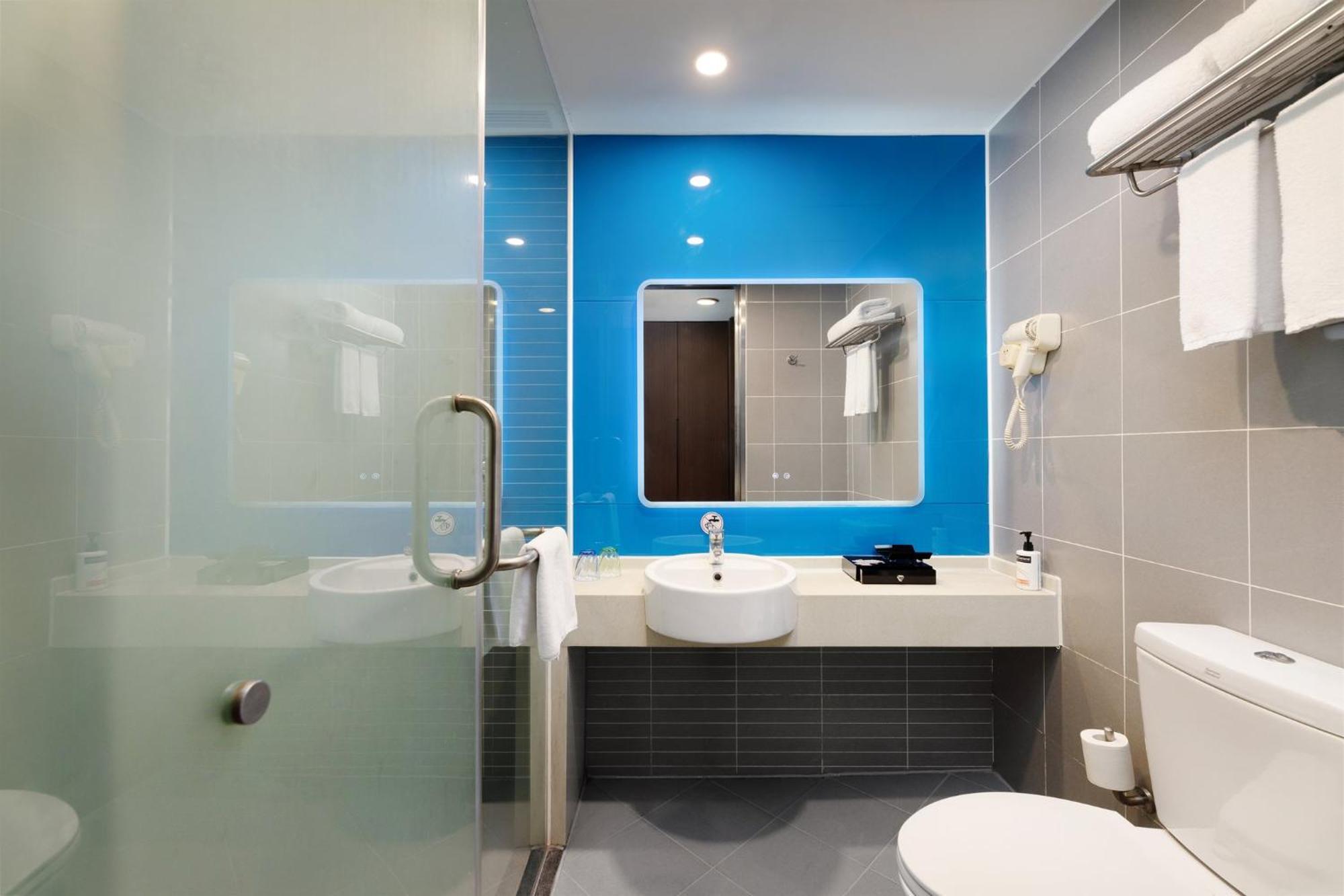 Holiday Inn Express Chengdu Wuhou By Ihg-Wuhou Temple And Jinli Exterior foto