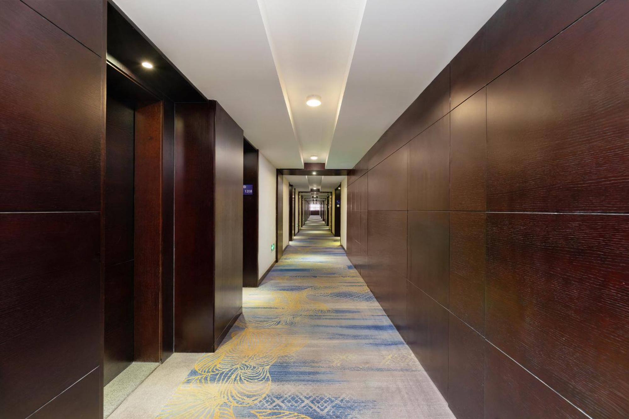 Holiday Inn Express Chengdu Wuhou By Ihg-Wuhou Temple And Jinli Exterior foto
