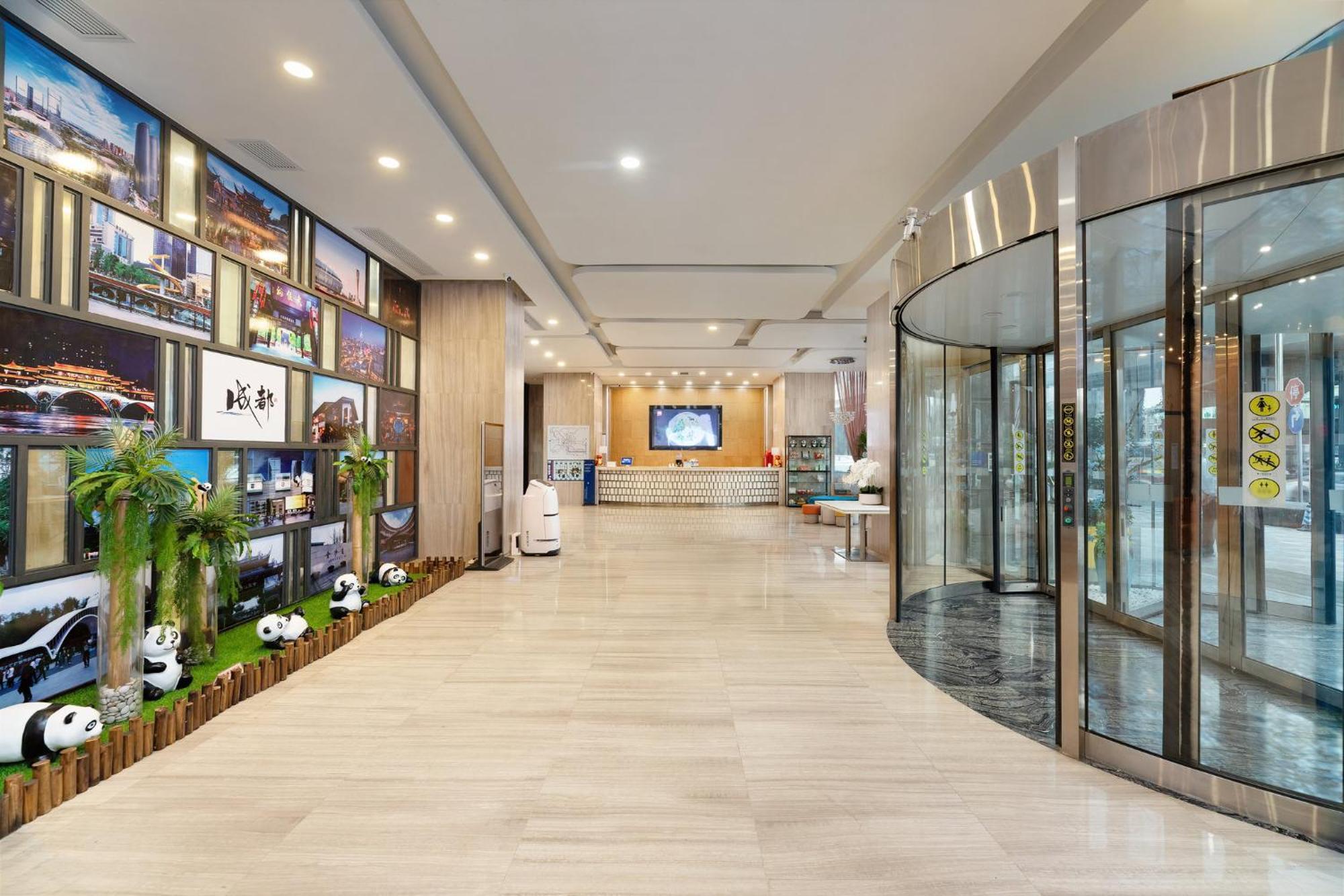 Holiday Inn Express Chengdu Wuhou By Ihg-Wuhou Temple And Jinli Exterior foto