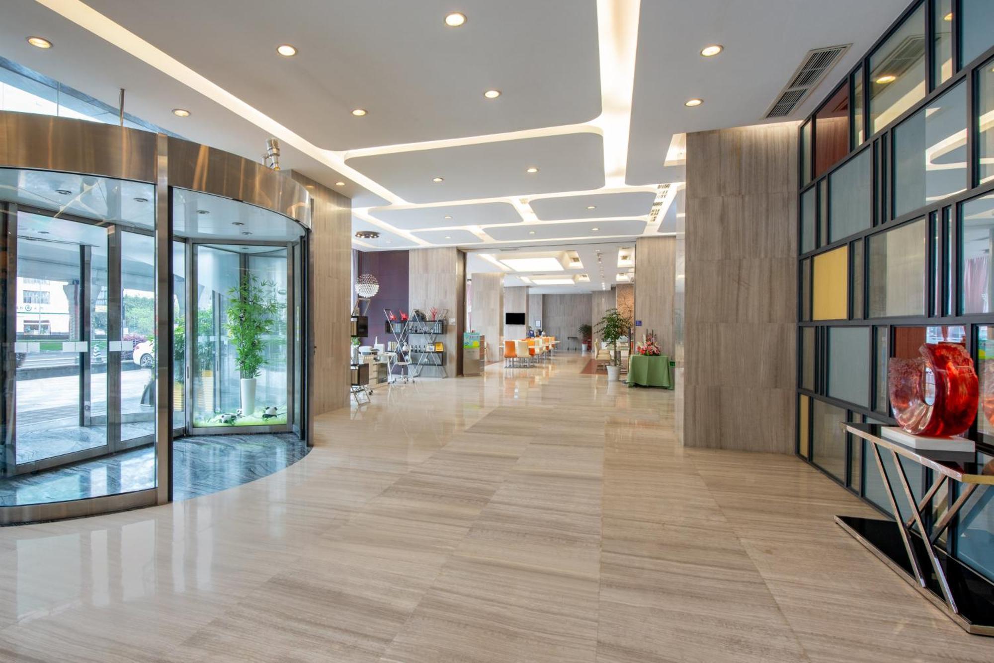 Holiday Inn Express Chengdu Wuhou By Ihg-Wuhou Temple And Jinli Exterior foto